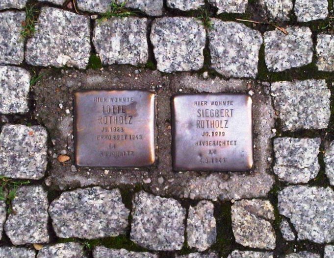 Die Stolpersteine In Berlin | Deutschland Mal Anders